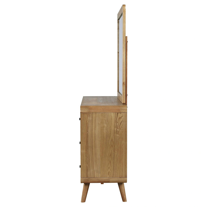 Robyn Dresser with Mirror