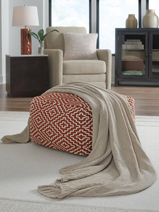 Anawood Throw - Nick's Furniture (IL)