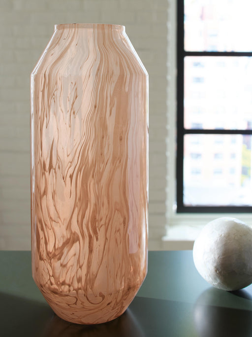 Dushby Vase - Nick's Furniture (IL)