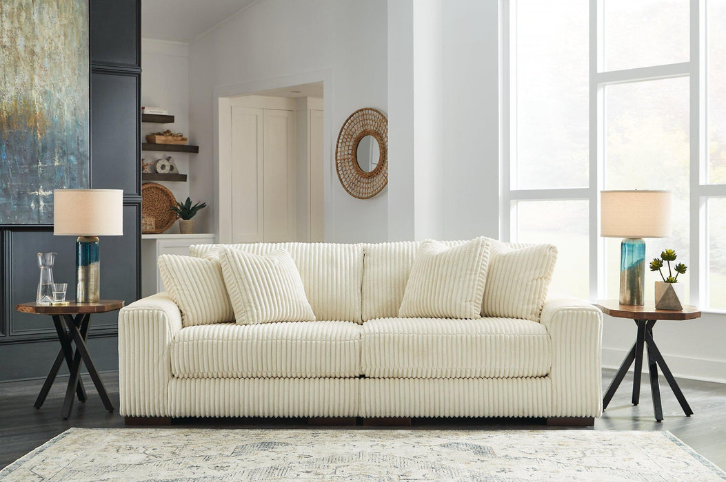 Lindyn Sectional Sofa - Nick's Furniture (IL)