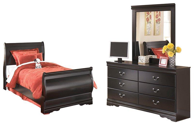 Huey Vineyard Bedroom Set - Nick's Furniture (IL)