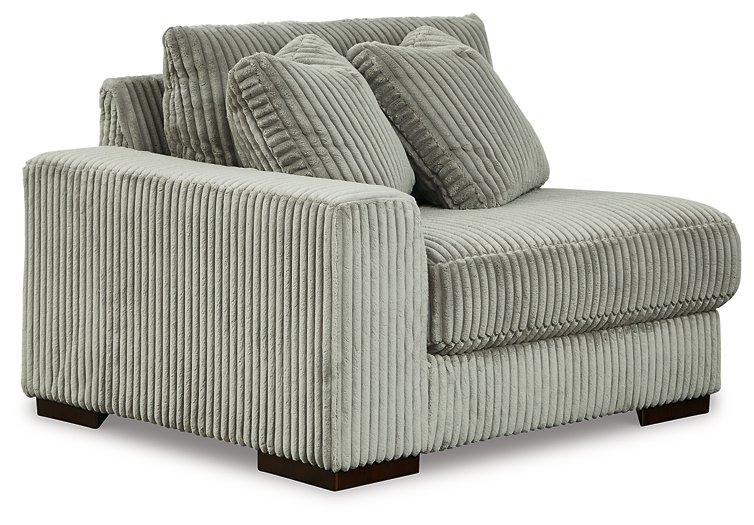 Lindyn Sectional - Nick's Furniture (IL)