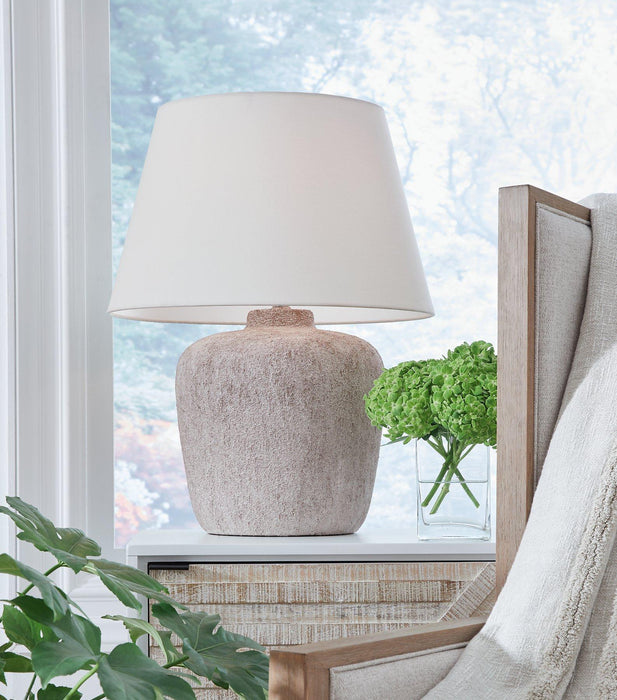 Danry Table Lamp - Nick's Furniture (IL)