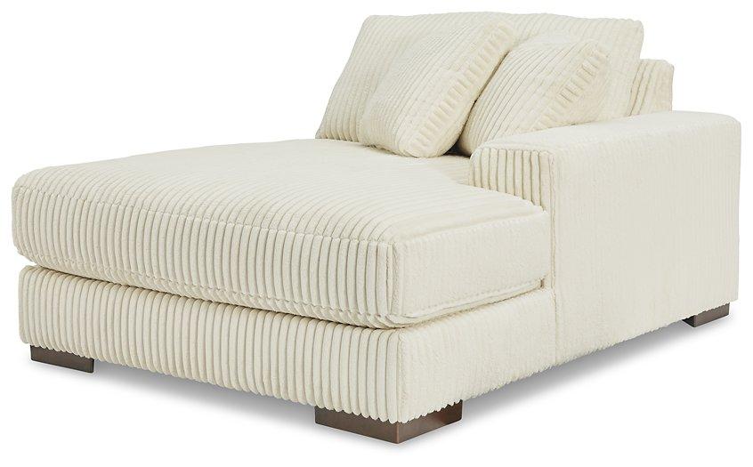 Lindyn Sectional with Chaise - Nick's Furniture (IL)