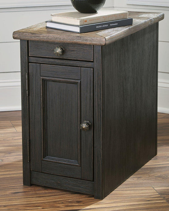 Tyler Creek End Table Set - Nick's Furniture (IL)