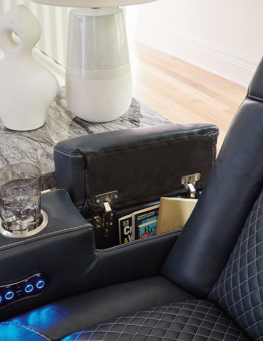 Fyne-Dyme Power Reclining Sofa - Nick's Furniture (IL)